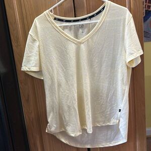 Gap  Light Yellow  Short Sleeve Shirt  Size Medium